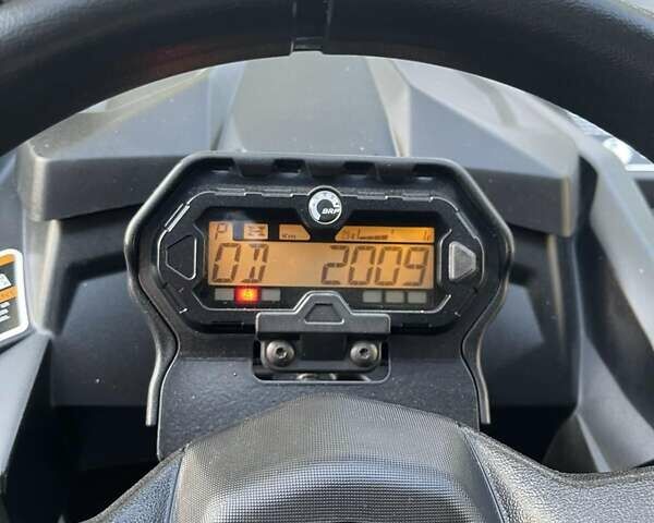 Білий БРП Маверік, об'ємом двигуна 0.8 л та пробігом 1 тис. км за 9999 $, фото 1 на Automoto.ua