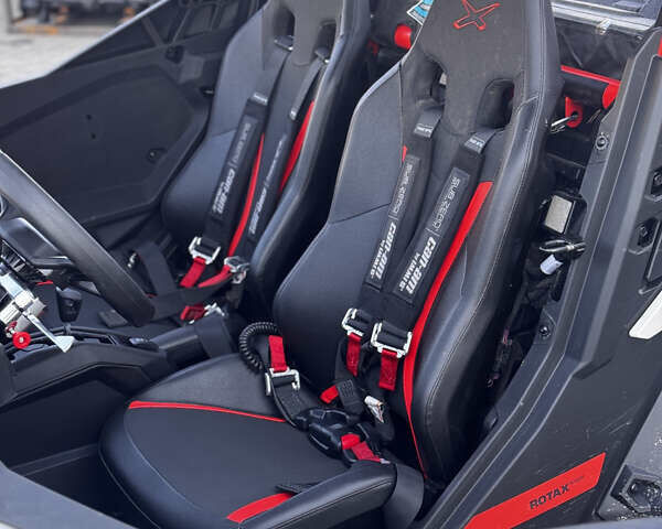 Красный БРП Маверик, объемом двигателя 0 л и пробегом 1 тыс. км за 31000 $, фото 8 на Automoto.ua