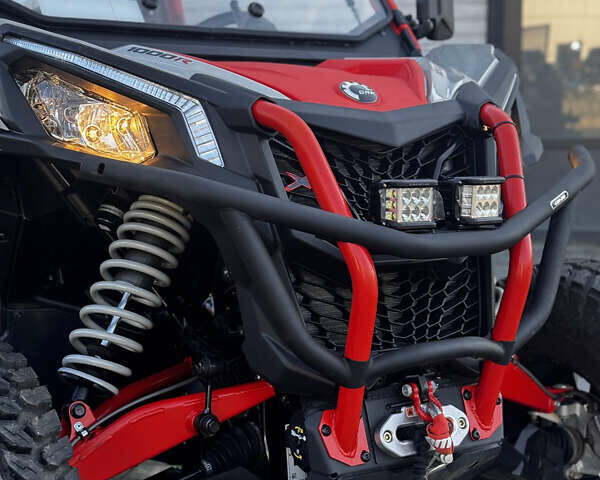 Красный БРП Маверик, объемом двигателя 0 л и пробегом 1 тыс. км за 31000 $, фото 1 на Automoto.ua