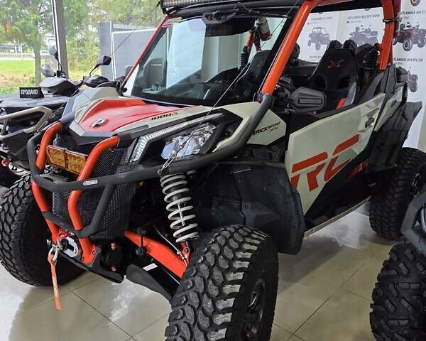 Серый БРП Маверик, объемом двигателя 1 л и пробегом 1 тыс. км за 31399 $, фото 6 на Automoto.ua