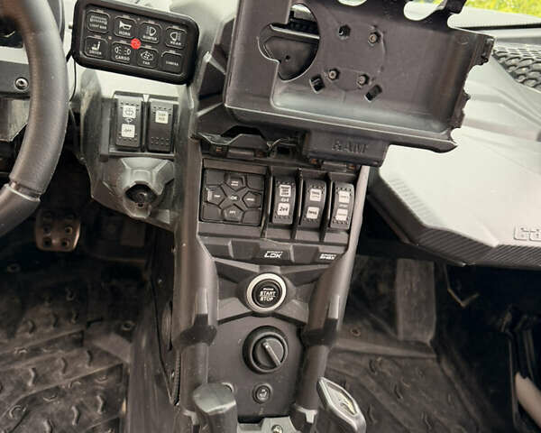 Синій БРП Маверік, об'ємом двигуна 0.9 л та пробігом 6 тис. км за 36000 $, фото 6 на Automoto.ua