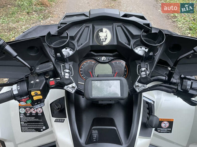 Білий БРП Аутлендер, об'ємом двигуна 1 л та пробігом 4 тис. км за 13800 $, фото 20 на Automoto.ua