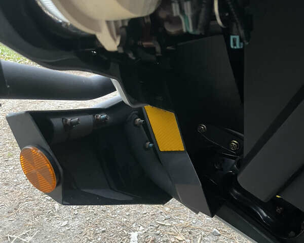 Білий БРП Аутлендер, об'ємом двигуна 1 л та пробігом 4 тис. км за 13800 $, фото 16 на Automoto.ua