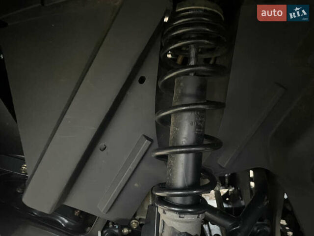 Білий БРП Аутлендер, об'ємом двигуна 1 л та пробігом 4 тис. км за 13800 $, фото 17 на Automoto.ua