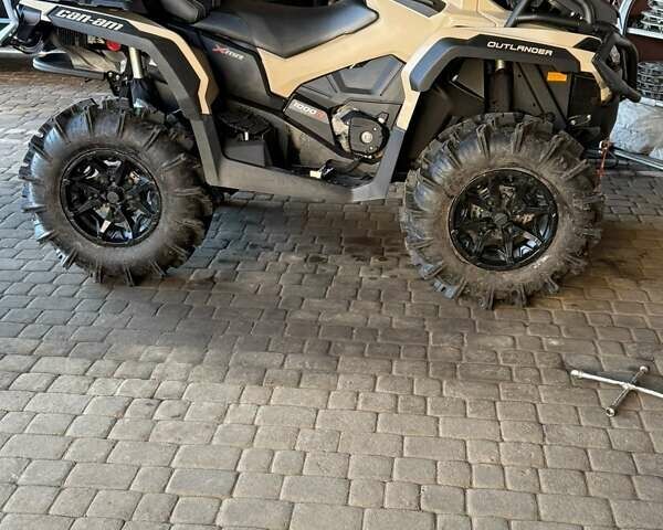 Бежевый БРП Аутлендер, объемом двигателя 0 л и пробегом 4 тыс. км за 19300 $, фото 2 на Automoto.ua