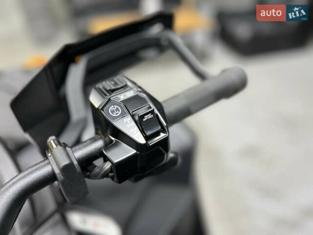 Черный БРП Аутлендер, объемом двигателя 1 л и пробегом 1 тыс. км за 27880 $, фото 7 на Automoto.ua