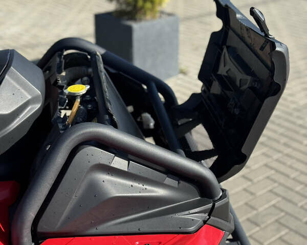 Красный БРП Аутлендер, объемом двигателя 0.7 л и пробегом 1 тыс. км за 13400 $, фото 12 на Automoto.ua