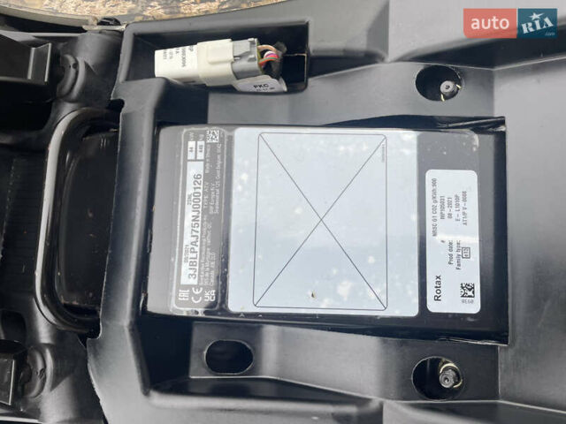 БРП Аутлендер, объемом двигателя 0.65 л и пробегом 1 тыс. км за 15000 $, фото 3 на Automoto.ua