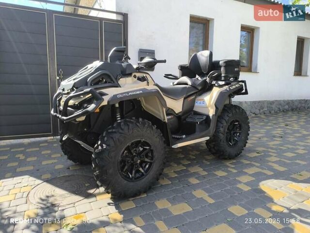 БРП Аутлендер, объемом двигателя 1 л и пробегом 2 тыс. км за 21200 $, фото 1 на Automoto.ua