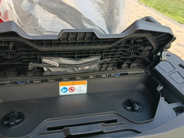 БРП Аутлендер, об'ємом двигуна 0.85 л та пробігом 0 тис. км за 19129 $, фото 4 на Automoto.ua