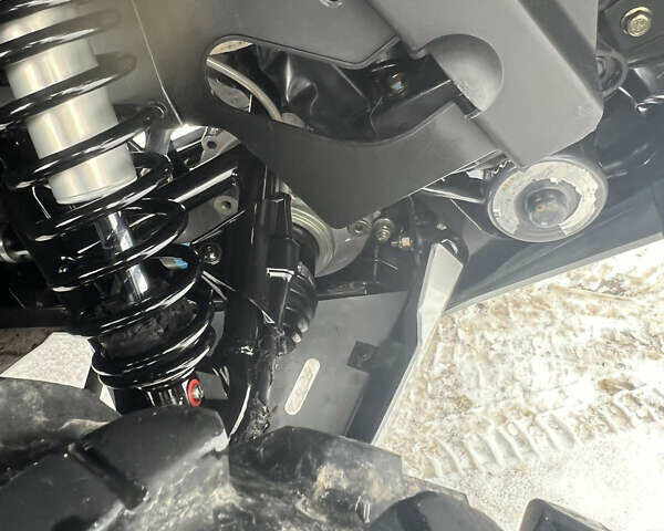 БРП Аутлендер, объемом двигателя 0 л и пробегом 7 тыс. км за 12200 $, фото 4 на Automoto.ua
