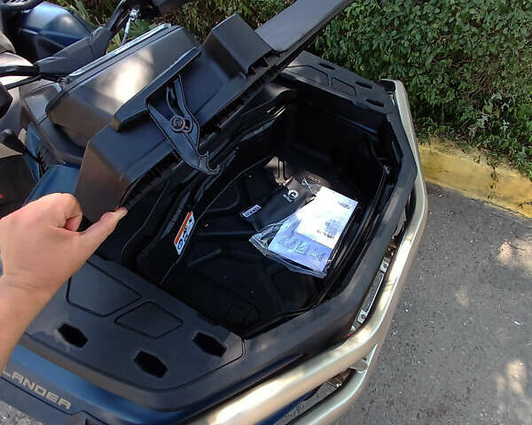 Синий БРП Аутлендер, объемом двигателя 0 л и пробегом 1 тыс. км за 27814 $, фото 4 на Automoto.ua