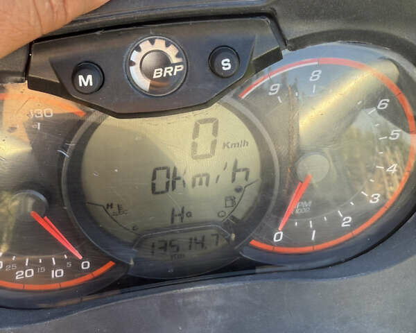 Оранжевый БРП Аутлендер, объемом двигателя 1 л и пробегом 13 тыс. км за 11000 $, фото 4 на Automoto.ua