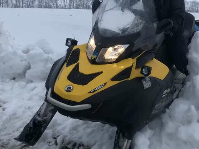 Желтый БРП Скандик, объемом двигателя 0.55 л и пробегом 1 тыс. км за 14999 $, фото 3 на Automoto.ua