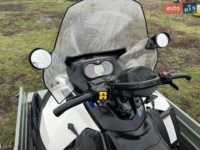 Білий БРП Скі-Ду, об'ємом двигуна 1.2 л та пробігом 4 тис. км за 10000 $, фото 1 на Automoto.ua