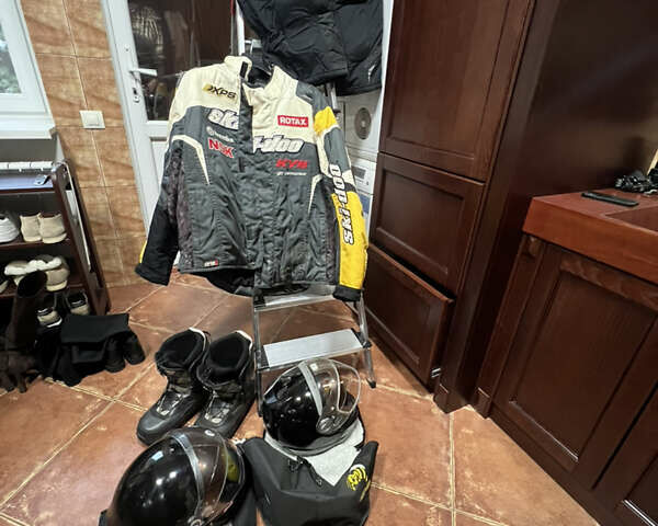 Білий БРП Скі-Ду, об'ємом двигуна 1.2 л та пробігом 4 тис. км за 10000 $, фото 8 на Automoto.ua