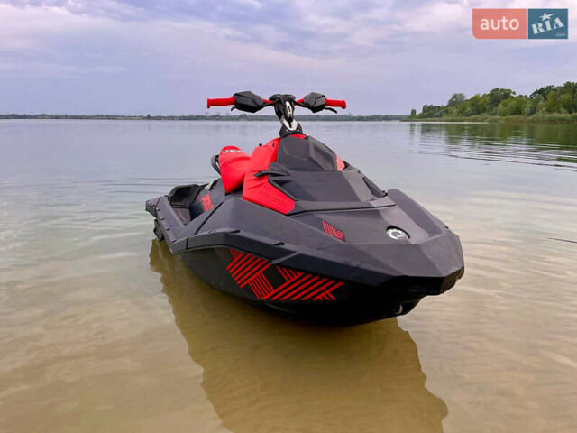 Красный БРП Спарк, объемом двигателя 1 л и пробегом 100 тыс. км за 11500 $, фото 4 на Automoto.ua