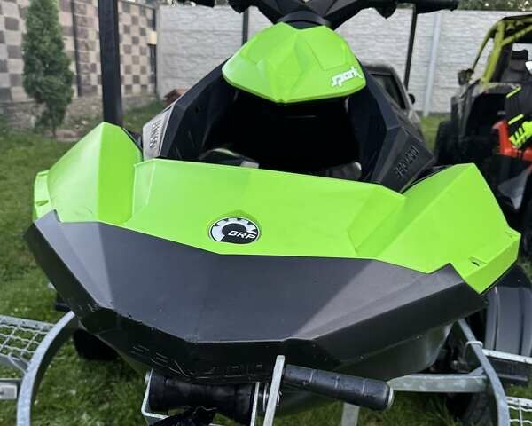 БРП Спарк, объемом двигателя 0 л и пробегом 116 тыс. км за 8300 $, фото 9 на Automoto.ua