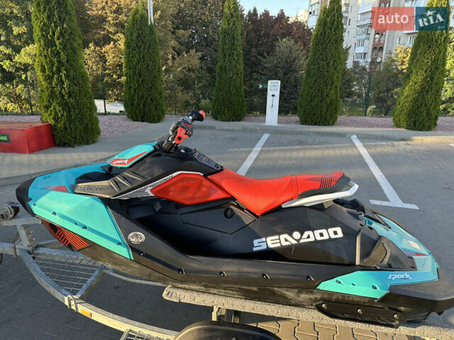 БРП Спарк, объемом двигателя 0 л и пробегом 125 тыс. км за 8700 $, фото 5 на Automoto.ua