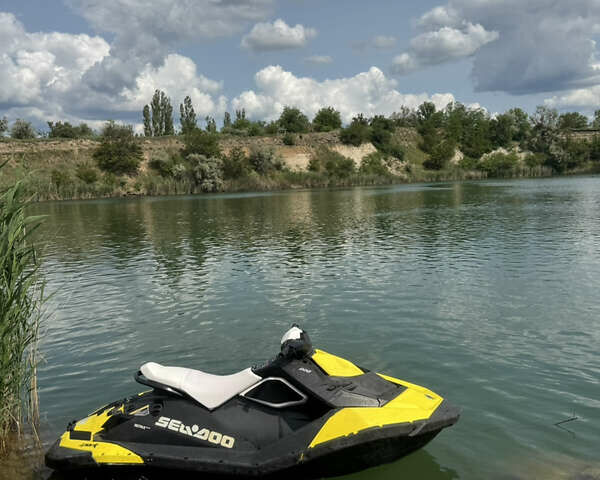 БРП Спарк, объемом двигателя 0 л и пробегом 250 тыс. км за 5650 $, фото 1 на Automoto.ua