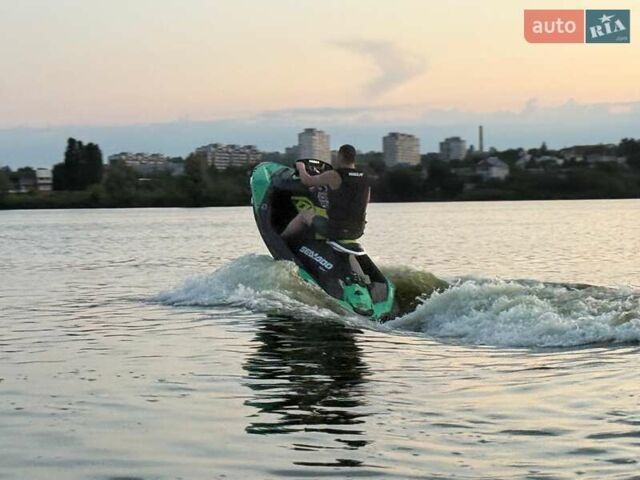 Зеленый БРП Спарк, объемом двигателя 0.9 л и пробегом 96 тыс. км за 10500 $, фото 10 на Automoto.ua