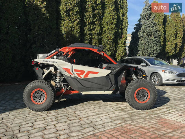 Белый БРП Maverick X3, объемом двигателя 0.9 л и пробегом 7 тыс. км за 28999 $, фото 1 на Automoto.ua