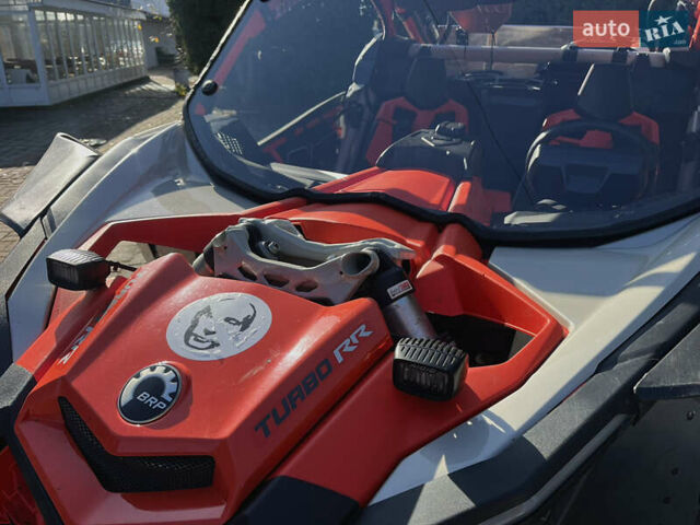 Белый БРП Maverick X3, объемом двигателя 0.9 л и пробегом 7 тыс. км за 28999 $, фото 7 на Automoto.ua