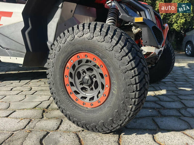 Белый БРП Maverick X3, объемом двигателя 0.9 л и пробегом 7 тыс. км за 28999 $, фото 9 на Automoto.ua