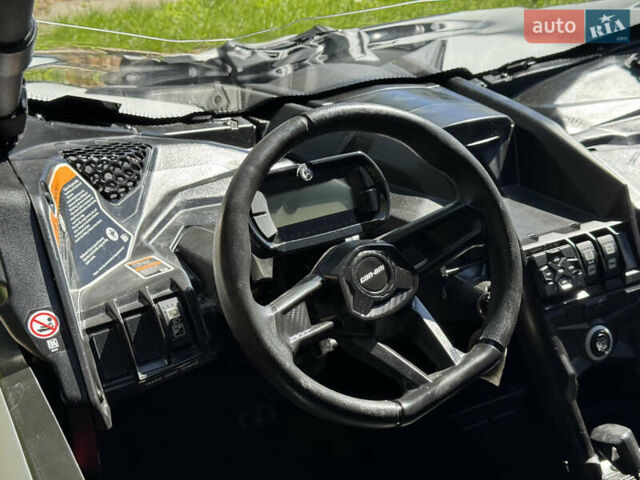 Белый БРП Maverick X3, объемом двигателя 0.9 л и пробегом 2 тыс. км за 25500 $, фото 21 на Automoto.ua