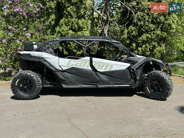 Белый БРП Maverick X3, объемом двигателя 0.9 л и пробегом 2 тыс. км за 25500 $, фото 11 на Automoto.ua