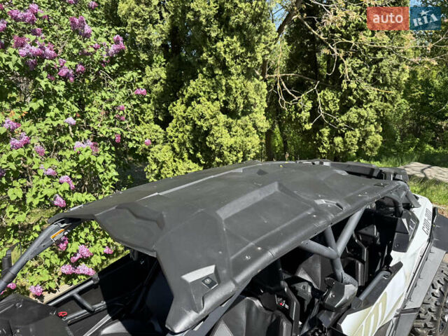 Белый БРП Maverick X3, объемом двигателя 0.9 л и пробегом 2 тыс. км за 25500 $, фото 30 на Automoto.ua