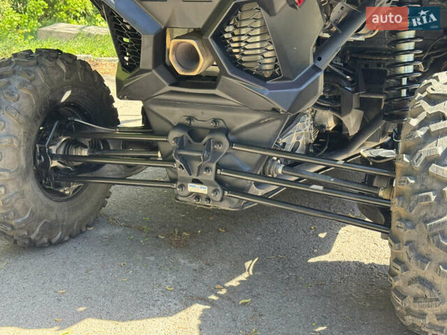 Белый БРП Maverick X3, объемом двигателя 0.9 л и пробегом 2 тыс. км за 25500 $, фото 4 на Automoto.ua