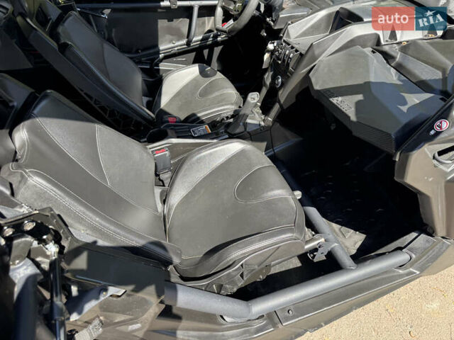 Белый БРП Maverick X3, объемом двигателя 0.9 л и пробегом 2 тыс. км за 25500 $, фото 16 на Automoto.ua