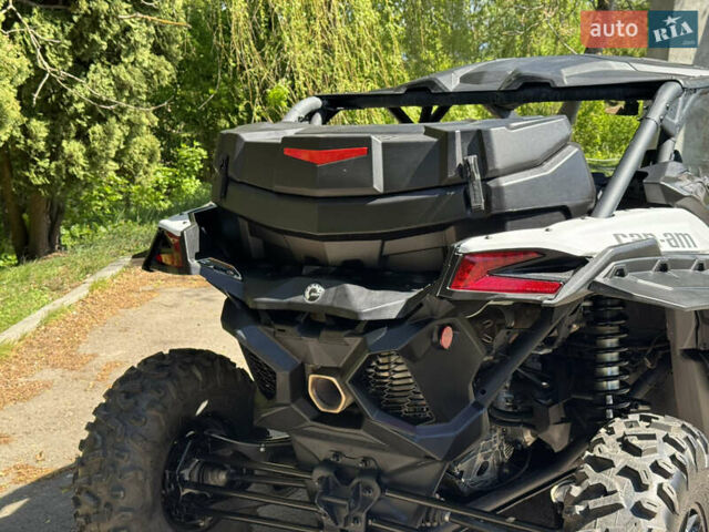 Белый БРП Maverick X3, объемом двигателя 0.9 л и пробегом 2 тыс. км за 25500 $, фото 3 на Automoto.ua
