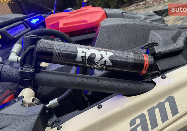 Бежевый БРП Maverick X3, объемом двигателя 0.9 л и пробегом 2 тыс. км за 35900 $, фото 24 на Automoto.ua