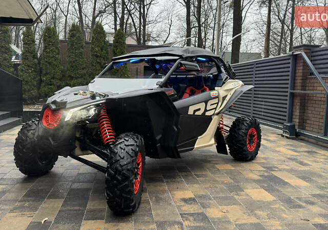 Бежевый БРП Maverick X3, объемом двигателя 0.9 л и пробегом 2 тыс. км за 35900 $, фото 2 на Automoto.ua