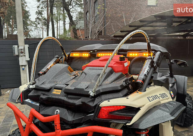 Бежевый БРП Maverick X3, объемом двигателя 0.9 л и пробегом 2 тыс. км за 35900 $, фото 32 на Automoto.ua