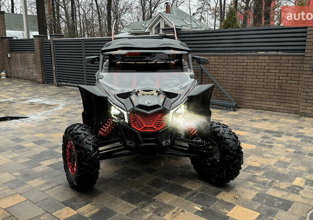 Бежевый БРП Maverick X3, объемом двигателя 0.9 л и пробегом 2 тыс. км за 35900 $, фото 1 на Automoto.ua