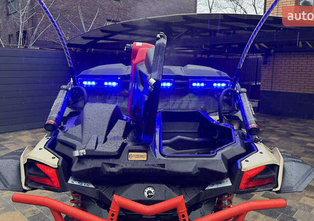 Бежевый БРП Maverick X3, объемом двигателя 0.9 л и пробегом 2 тыс. км за 35900 $, фото 30 на Automoto.ua