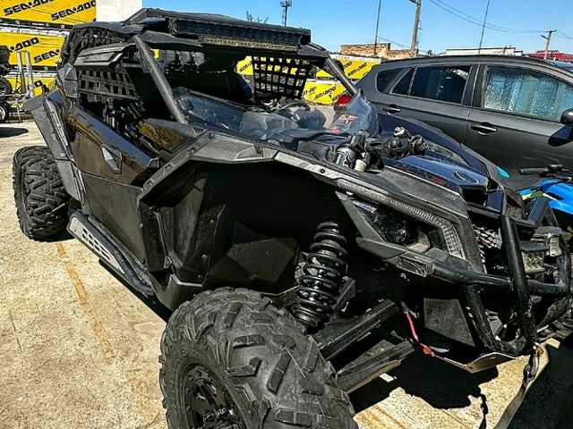 БРП Maverick X3, объемом двигателя 1 л и пробегом 260 тыс. км за 18500 $, фото 1 на Automoto.ua