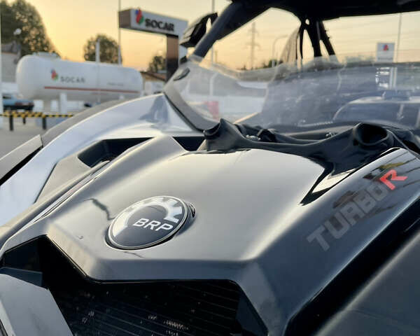 БРП Maverick X3, объемом двигателя 1 л и пробегом 1 тыс. км за 21500 $, фото 8 на Automoto.ua