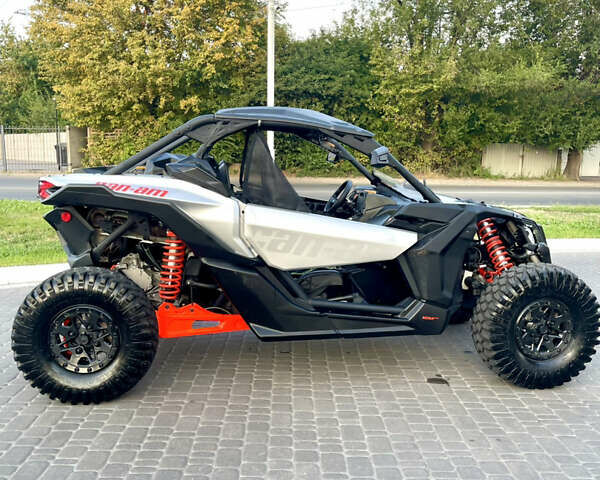 БРП Maverick X3, объемом двигателя 1 л и пробегом 1 тыс. км за 21500 $, фото 1 на Automoto.ua