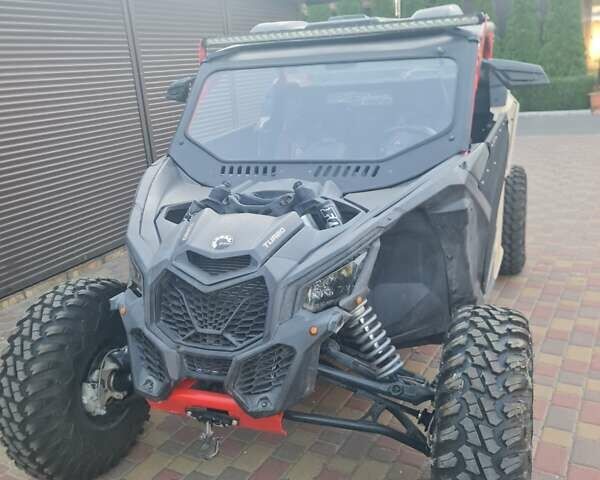 БРП Maverick X3, объемом двигателя 0.9 л и пробегом 5 тыс. км за 26000 $, фото 1 на Automoto.ua