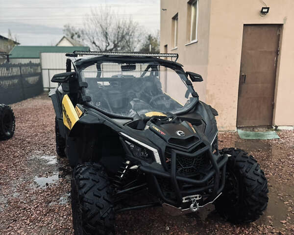 Жовтий БРП Maverick X3, об'ємом двигуна 0.9 л та пробігом 3 тис. км за 16500 $, фото 1 на Automoto.ua