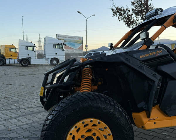 Желтый БРП Maverick X3, объемом двигателя 1 л и пробегом 6 тыс. км за 26000 $, фото 7 на Automoto.ua