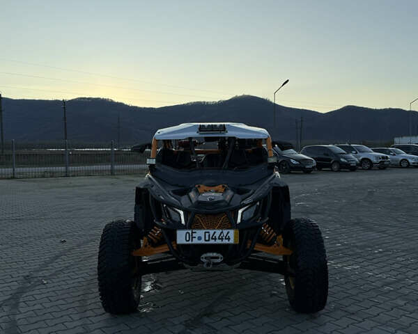 Желтый БРП Maverick X3, объемом двигателя 1 л и пробегом 6 тыс. км за 26000 $, фото 1 на Automoto.ua