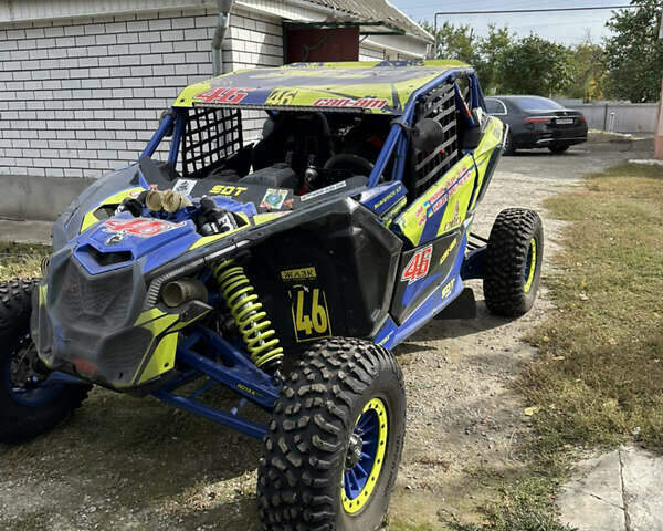Синий БРП Maverick X3, объемом двигателя 0.9 л и пробегом 4 тыс. км за 35000 $, фото 1 на Automoto.ua
