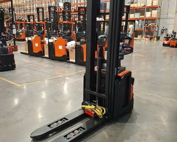 БТ Тойота SWE, об'ємом двигуна 0 л та пробігом 0 тис. км за 11064 $, фото 2 на Automoto.ua