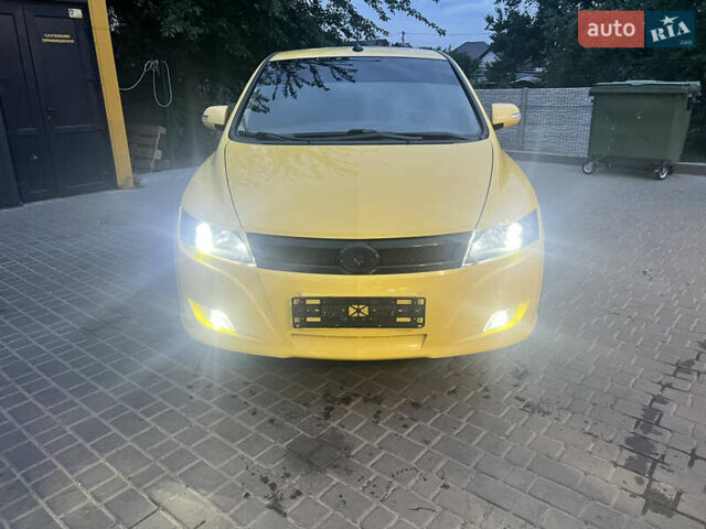 Желтый БИД E6, объемом двигателя 0 л и пробегом 103 тыс. км за 8999 $, фото 3 на Automoto.ua