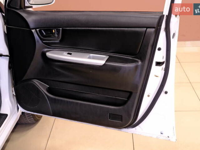 БІД F3 2013 у Одесі на Automoto.ua Білий БІД F3, об'ємом двигуна 1.49 л та пробігом 151 тис. км за 2900 $, фото 33 на Automoto.ua